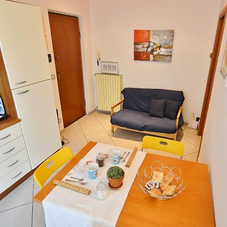 Appartement Casa Crissi à Alba  Extérieur photo