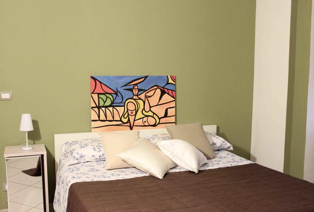 Appartement Casa Crissi à Alba  Extérieur photo
