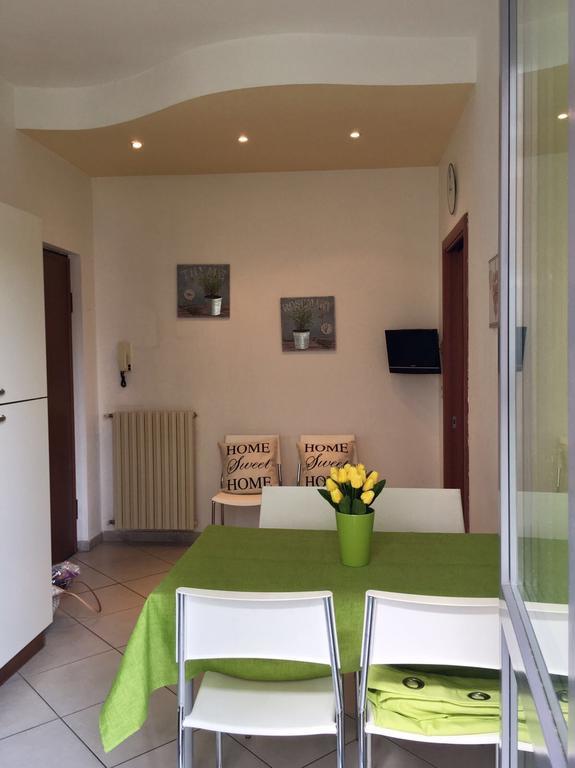 Appartement Casa Crissi à Alba  Extérieur photo