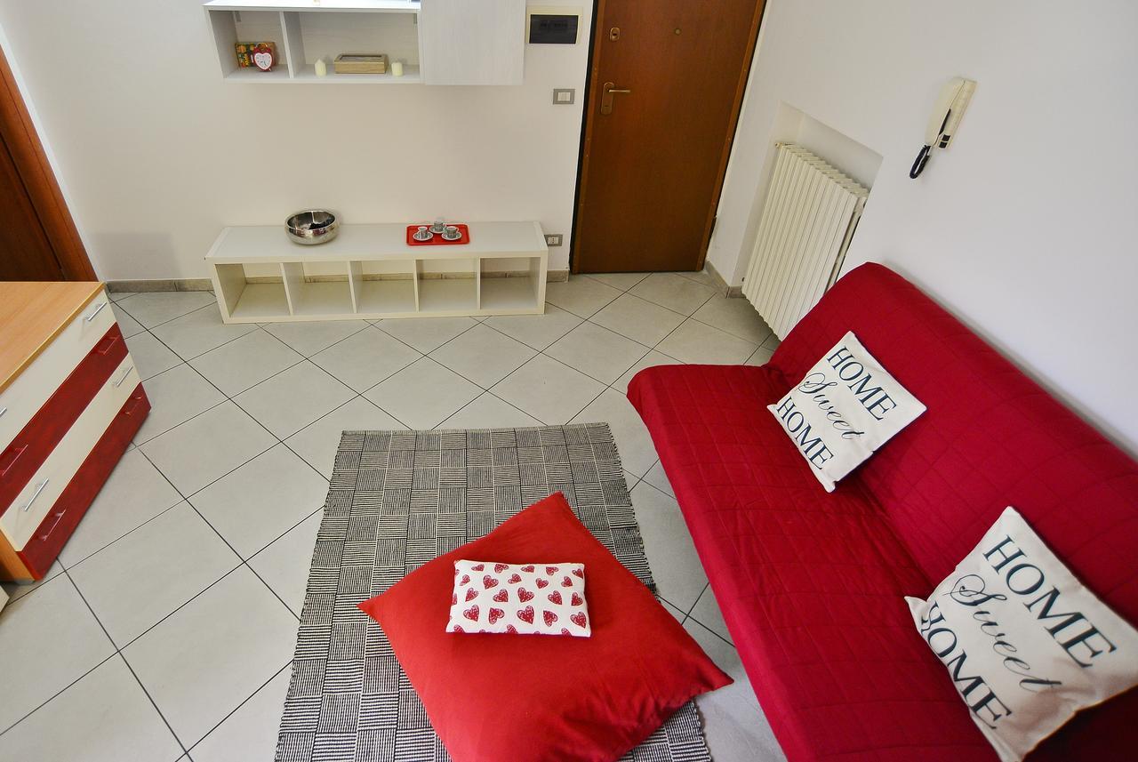 Appartement Casa Crissi à Alba  Extérieur photo