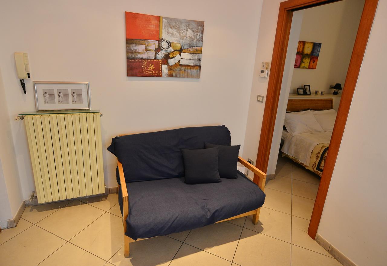 Appartement Casa Crissi à Alba  Extérieur photo
