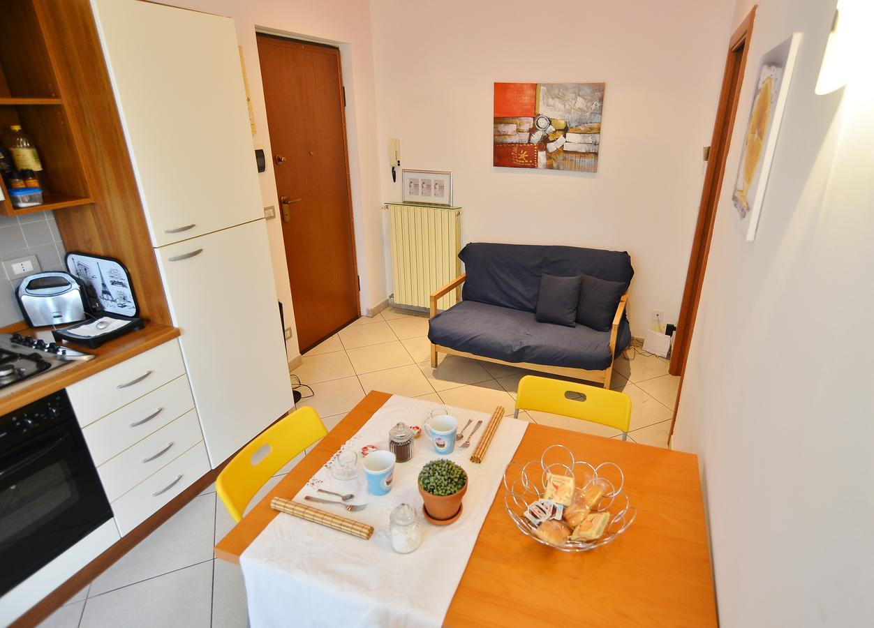 Appartement Casa Crissi à Alba  Extérieur photo